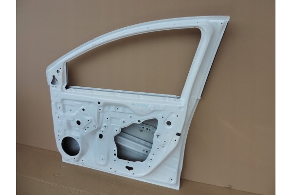 Puerta Delantera Derecha Toyota Yaris IV
