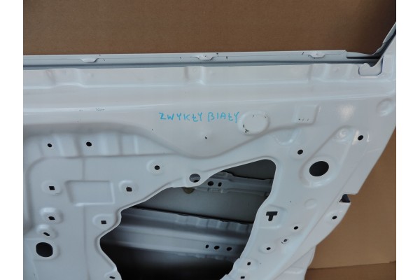 Puerta Delantera Derecha Toyota Yaris IV