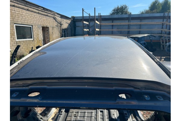 2025 Mercedes Benz EQB Roof