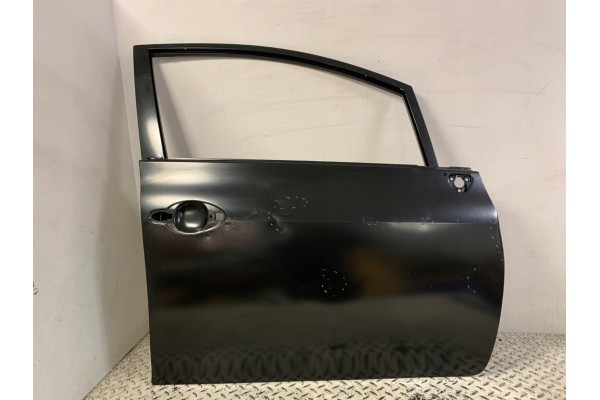 NEW ORIGINAL DOOR RIGHT FRONT TOYOTA AURIS I 1 5D 07 12 Part manufacturer Toyota OE