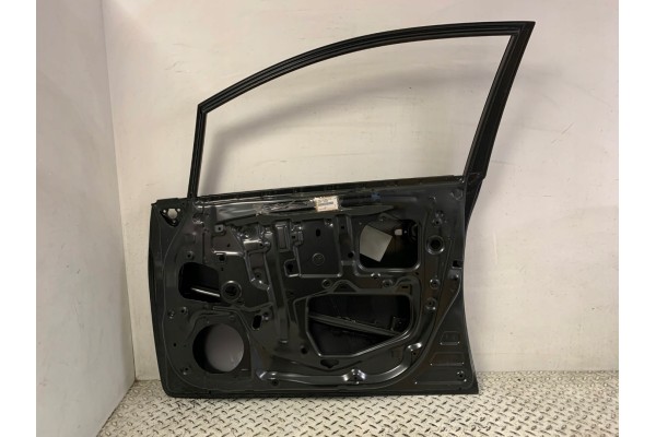 NEW ORIGINAL DOOR RIGHT FRONT TOYOTA AURIS I 1 5D 07 12 Catalog number of the original 67001 02260 6700102260