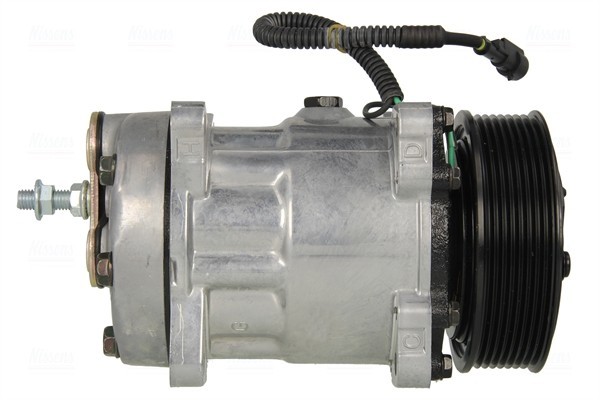 D99811_C Air conditioning compressor fits to DAF CF