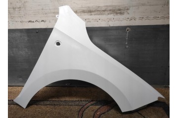 MUDGUARD RIGHT SKODA RAPID 2012 COLOUR LAMB WITH FLASHER HOLE LB9A