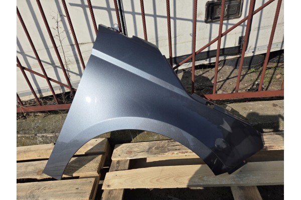 MUDGUARD RIGHT FRONT FIAT 500e 500 II 2 20R LACQUER 205C