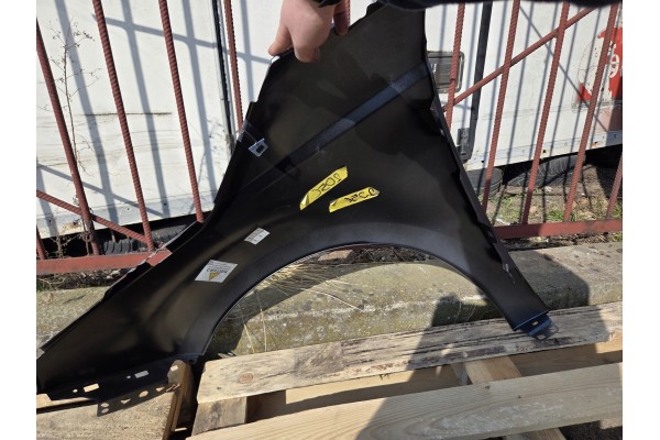 MUDGUARD RIGHT FRONT FIAT 500e 500 II 2 20R LACQUER 205C Customs tariff code 87082990