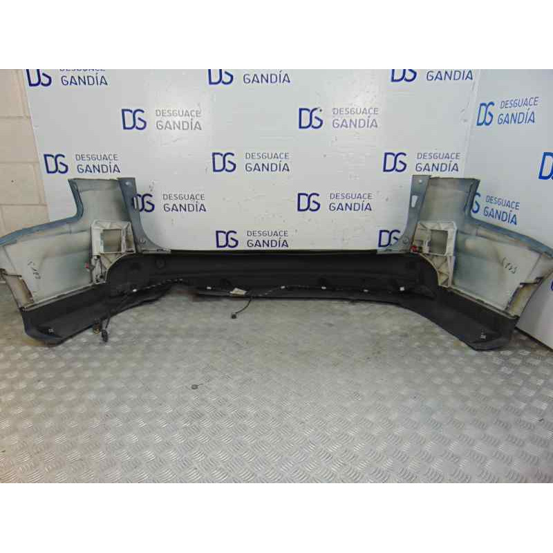 GRIS OSCURO PARAGOLPES TRASERO FORD FOCUS SPORTBREAK (CB8)