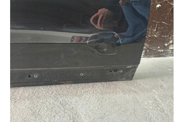 AUDI Q3 DOOR RIGHT FRONT 8U0831312B Catalog number of the part 8u0831312B