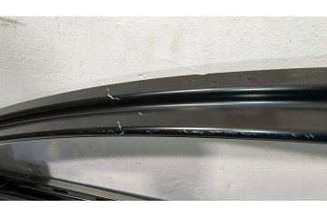 Puerta delantera derecha Mercedes GLA 156