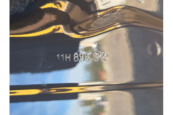 Puerta trasera derecha para Cupra Tavascan, código de pintura LI7F, nú