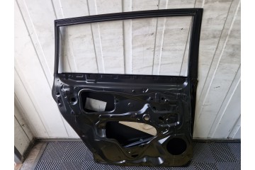PUERTA TRASERA IZQUIERDA TOYOTA VERSO 2009 EN ADELANTE - PIEZA ORIGINA