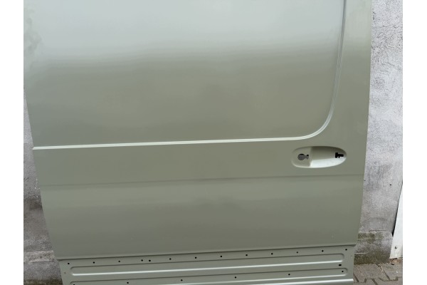 MERCEDES SPRINTER W910 SLIDING DOOR RIGHT SIDE NEW OE 9702 Catalog number of the original 9107328700