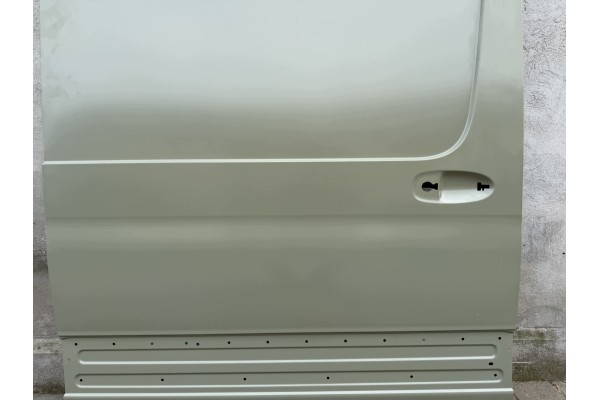 MERCEDES SPRINTER W910 SLIDING DOOR RIGHT SIDE NEW OE 9702 Version European