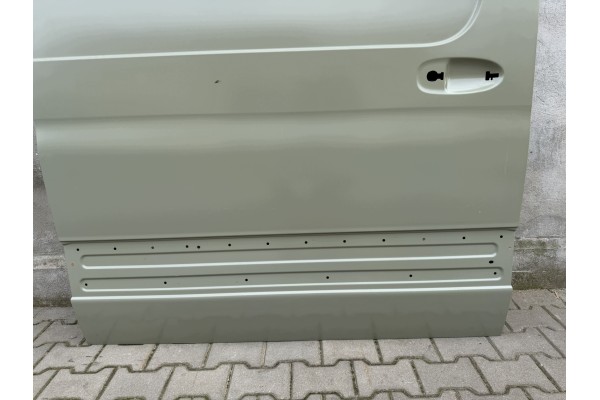 Puerta corredera derecha trasera Mercedes Sprinter W910 nueva original