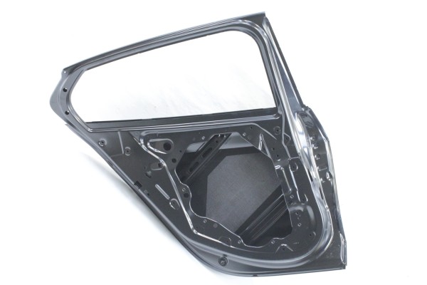 NEW ORIGINAL DOOR LEFT REAR BMW G20 G80 M3 7482277 Packaging status original