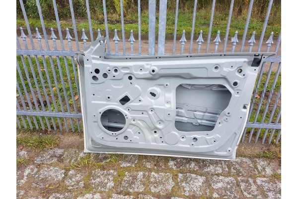 MAZDA 6E 6 ELECTRICIAN FRONT DOOR RIGHT FRONT GHWE58010 Part manufacturer Mazda OE