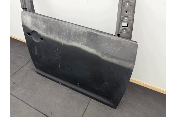 Puerta Delantera Derecha para VW CADDY 2003-2015 (2K, 2K0, 2K3) - Piez