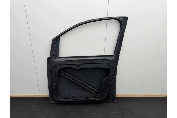 Puerta Delantera Derecha para VW CADDY 2003-2015 (2K, 2K0, 2K3) - Piez
