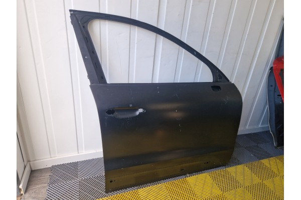 DOOR PORSCHE MACAN AND 95B FRONT RIGHT SERVICE ORIGINAL Car type passenger cars