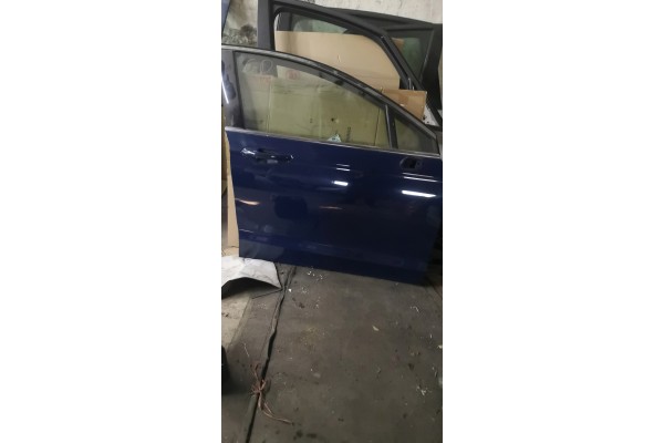 FORD MK5 14 FRONT DOOR RIGHT COMPLETE COLOR GD Catalog number of the part MONDEO MK5 DRZWI PRZEDNIE PRAWE GD