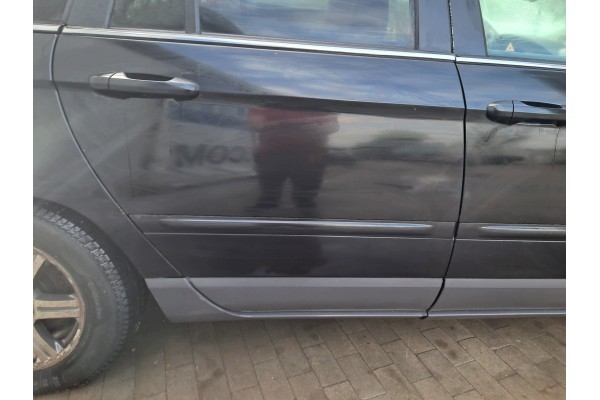 DOOR RIGHT REAR BARE CHRYSLER PACIFICA PX8 Catalog number of the part DRZWI PRAWE TYLNE GOE