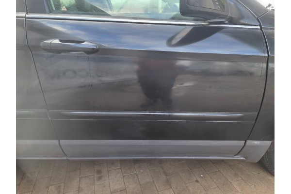 DOOR RIGHT FRONT BARE CHRYSLER PACIFICA PX8 Catalog number of the part DRZWI PRAWE PRZEDNIE GOE