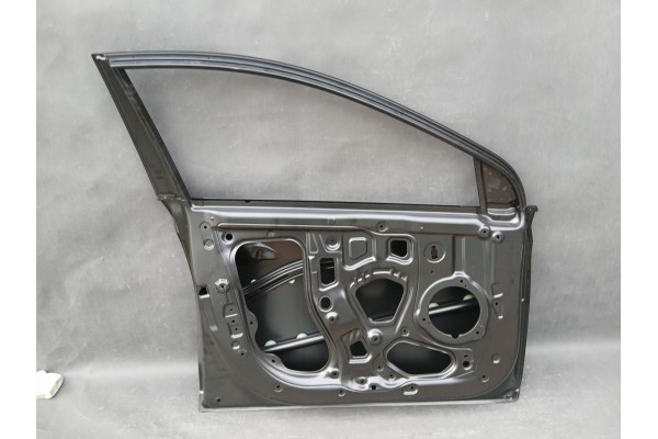 Puerta delantera izquierda Hyundai i20 (2020-)