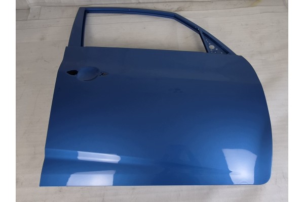 DOOR RIGHT FRONT HYUNDAI ix20 KIA VENGA 2009 NEW 76004 1P000 Part manufacturer Hyundai OE