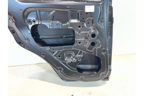 Puerta trasera izquierda para Chevrolet Spark M300 2009- 95912984