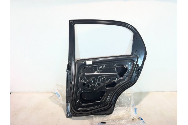 REAR DOOR REAR RIGHT ORIGINAL CHEVROLET MATIZ M200 2005 2015 96601253 Car type passenger cars