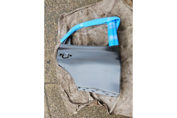 KIA XCEED X CEED DOOR RIGHT REAR NEW ORIGINAL