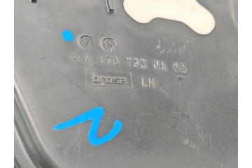 MERCEDES CLA W117 - TUBERÍA DE DRENAJE DE AGUA PUERTA DELANTERA IZQUIE