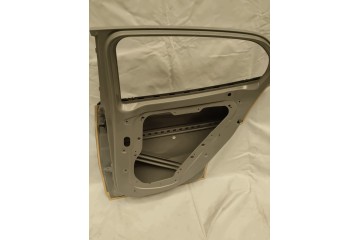 MERCEDES GLA 156 DOOR RIGHT REAR NEW PRIMER A1567320210 Catalog number of the part A1567320210 A1567300205 GOS