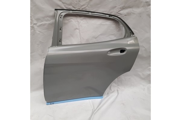 MERCEDES GLA 156 DOOR LEFT REAR NEW PRIMER A1567320110 Catalog number of the part A1567320110 A1567300105 GOS