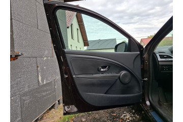 DOOR LEFT FRONT COMPLETE RENAULT MEGANE III LIFT TED17 13 16 Catalog number of the part DRZWI LEWE PRZEDNIE PRZOD KOMPLETNE RENA