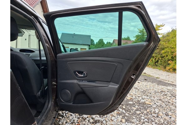 DOOR RIGHT REAR COMPLETE RENAULT MEGANE III LIFT TED17 13 16 Catalog number of the part DRZWI PRAWE TYLNE TY KOMPLETNE RENAULT M