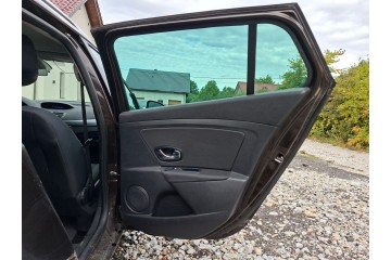DOOR RIGHT REAR COMPLETE RENAULT MEGANE III LIFT TED17 13 16 Catalog number of the part DRZWI PRAWE TYLNE TY KOMPLETNE RENAULT M