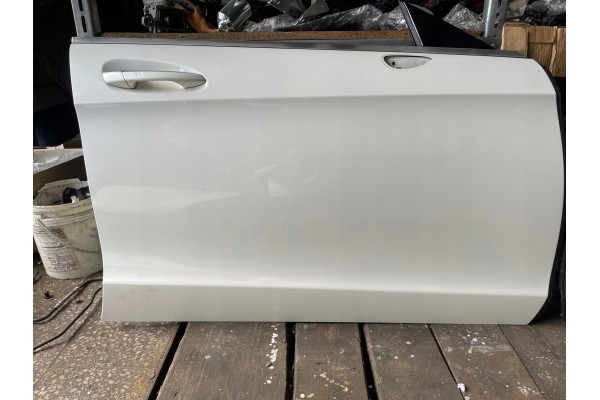 CLS W218 DRZWI PRAWY PRAWE PRZOD PRZEDNIE BIAA PERA