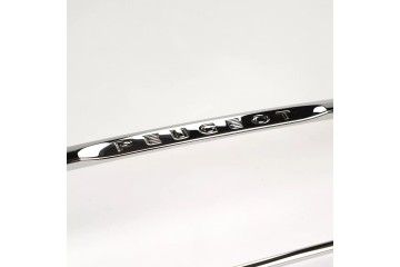 Front bumper decorative strip Peugeot 308 2013 Catalog number of the part 1627665580