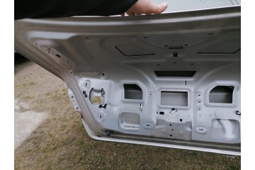 AUDI A8 S8 4H D4 TAILGATE IDEAL LX7T Q4Q4 Catalog number of the part Audi A8 D4 4H Klapa LX7T