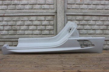 Threshold strip left door Alfa Romeo 4C 13 20 50525542 50526964