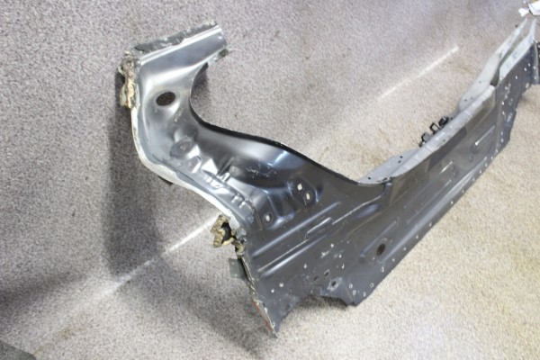 JAGUAR XJ X351 09 19 BELT REAR REINFORCEMENT AW93 40324 A Catalog number of the part AW93 40324 A JAGU