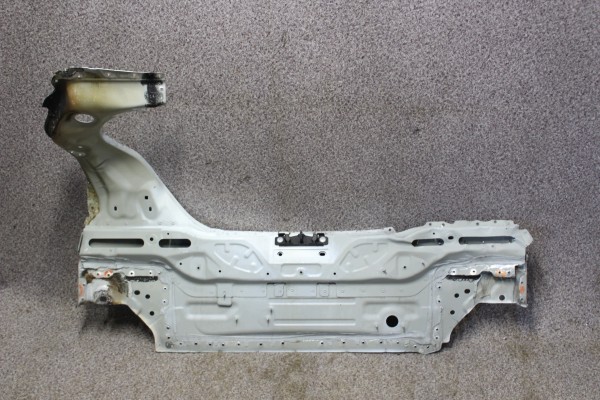 JAGUAR XJ X351 09 19 BELT REAR REINFORCEMENT AW93 40324 A Part manufacturer Jaguar OE