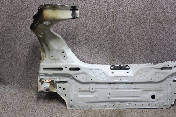 JAGUAR XJ X351 09 19 BELT REAR REINFORCEMENT AW93 40324 A Car type passenger cars