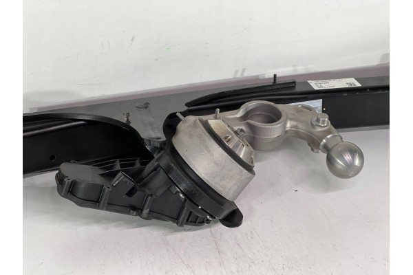 Trailer Hook Kit Rear Volvo XC40 32351484 Part manufacturer Volvo OE