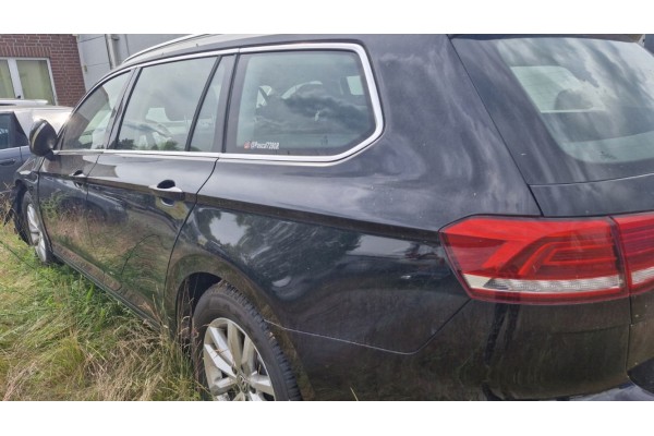DACH VW PASSAT B8 KOMBI CZARNY LC9X IGA Quality of parts according to GVO O original with manufacturer s logo OE