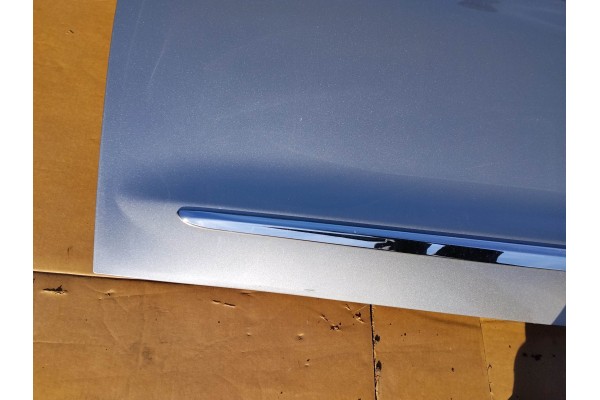 CHRYSLER PACIFICA 17 PSC DOOR LEFT FRONT REAR SILVER FRONT Version American