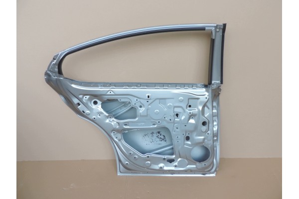 Puerta Trasera Izquierda Lexus ES 2018-2019