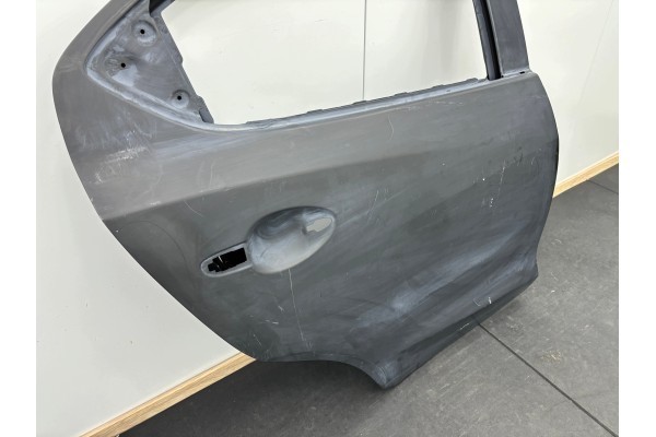 MAZDA 2 2014r DOOR RIGHT REAR NEW ORIGINAL Quality of parts according to GVO O original with manufacturer s logo OE