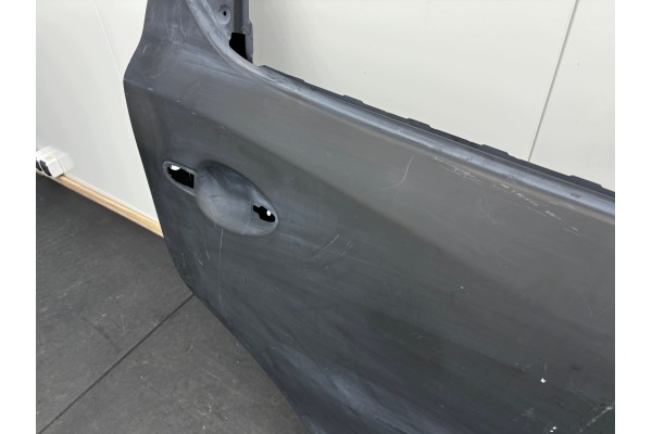 Puerta Trasera Derecha para Pasajero MAZDA 2 2014-Presente - Pieza Ori