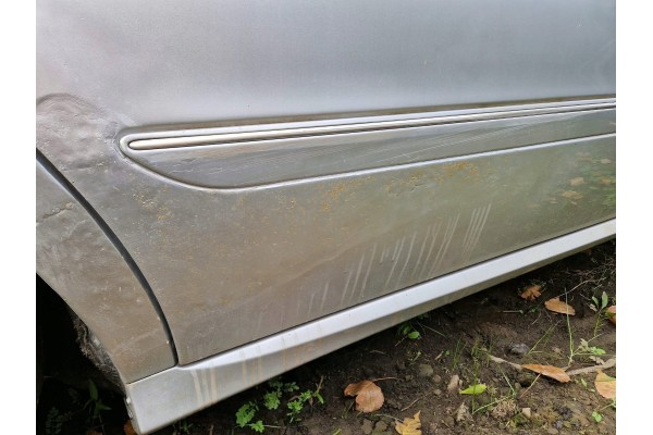 DOOR REAR RIGHT MERCEDES R CLASS W251 BARE SILVER C775 Part manufacturer Mercedes Benz OE